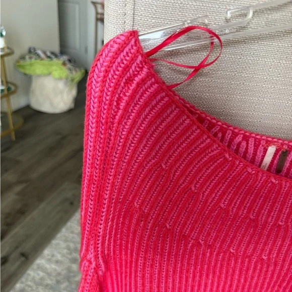 Free People Charlotte Boat Neck Tunic
Sweater Barbie Pink Blossom Rose, XL, EUC - Picture 4 of 8